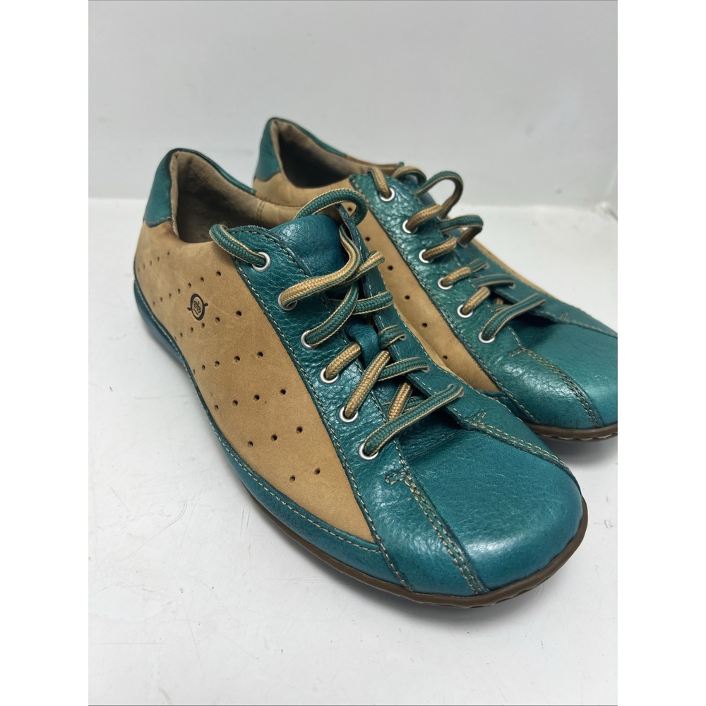 Born woman's shoes 8 1/2 teal walking shoes